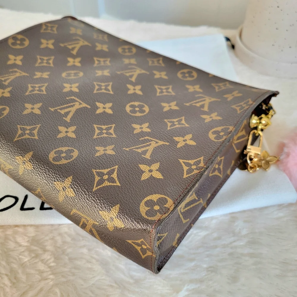 Louis Vuitton Monogram Toiletry 26 -  Clutch Chain Shoulder Bag Crossbody